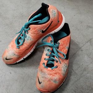 Supper light weight Nike free running shoes